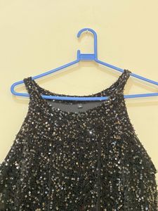 Party wear