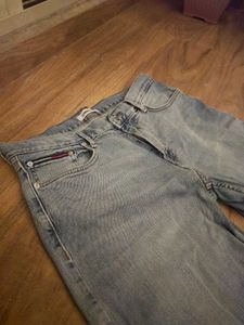 Tommy Jeans Straight Fit Denim