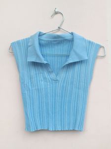 Cute blue ribbed crop top