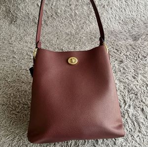 Authentic Coach Willow  leather bucket bag