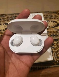 OPPO ENCO BUDS 24 Hours Battery Life
