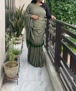 Suta Green Plain Saree Without Blouse