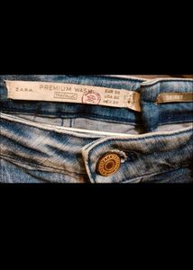 Distressed Light Wash Skinny Jeans
