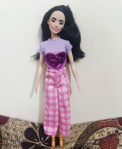 Gorgeous Barbie Doll with Outfit