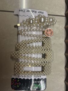 Pearl clips