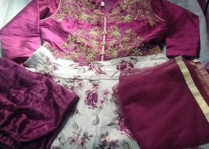 Wedding Wear Anarkali Suit Set For 8-11 Girls
