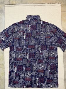 Patterned Men&#39;s Shirt Size L