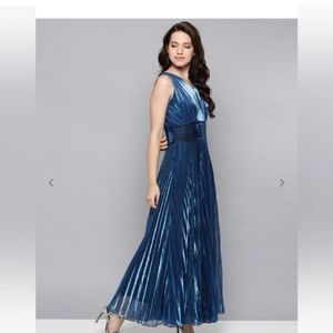 LABEL RITU KUMARAccordion PleatedMaxi Fit &amp;Flare