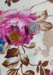 Golden and white glitter shimmery eyeshadow