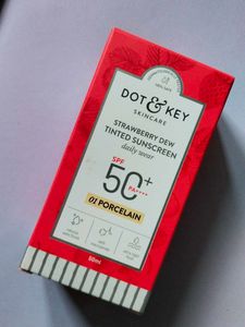 Dot &amp; Key Strawberry Sunscreen