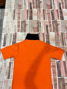 This Is Original Prada T Shirt At Lower Price