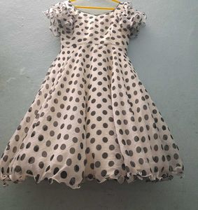 BLACK AND WHITE KURTA.