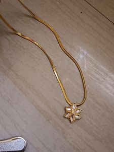 Earrings, Brotch,Hair Clips, Pendant,Eye Sparkl