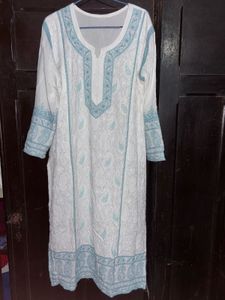 Elegant Embroidered Chikankari Kurta