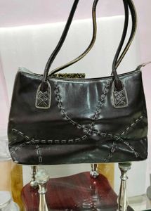 Handbags 👜