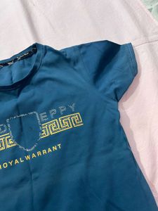 jaket with tshirt