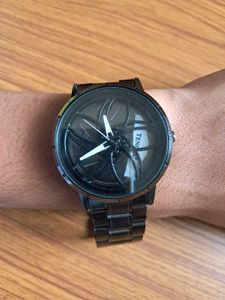 Black Metal Rotating Wheel Inside The Watch Trendw