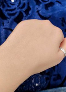 Maliao Sheer Shimmer Foundation