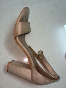 FOREVER 21 Elegant Nude Heels (3 inch heel size)