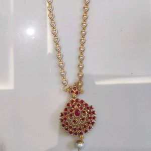 Elegant Gold &amp; Ruby Necklace