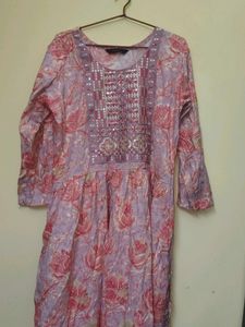 Floral Embroidered Kurta