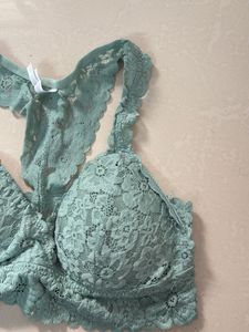 Stylish Padded  Lace Bralette
