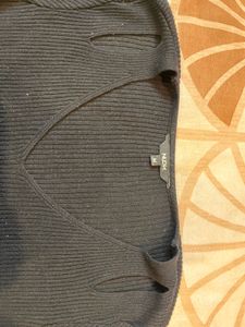 Cut Out Shoulder Ribbed Top