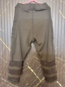 BLINKIN Women&#39;s Slim Fit Polyester Capri Pants
