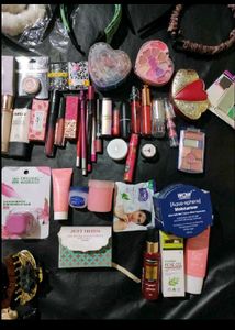 2 random products with freebie
