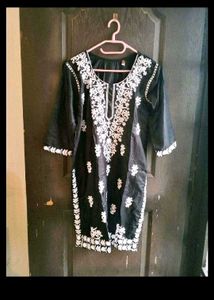 Chikankari Kurta Pant Set