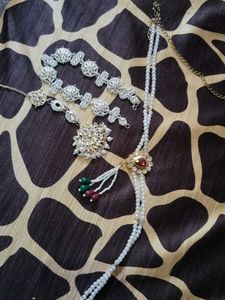 Kamarbandh &amp;Mangteeka Set