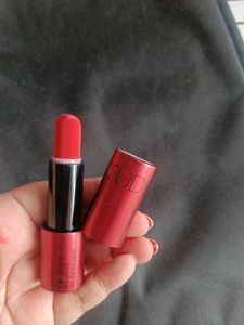Studiowest Lure 02 Shine Lipstick