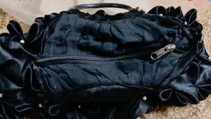 Chic Black pearl Handbag