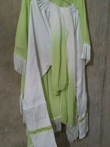 Lime Green Embellished Kaftan With Dupatta