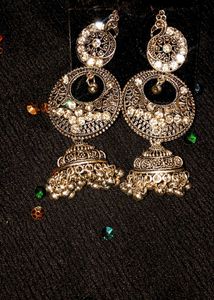 Fashionable Stone Work Metallic Earrings And Stud