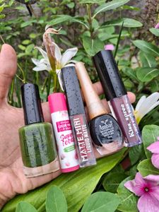 Cosmetic Bundle