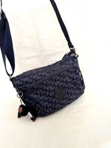 Kipling Authentic