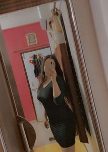 Black V-Neck Bodycon Dress