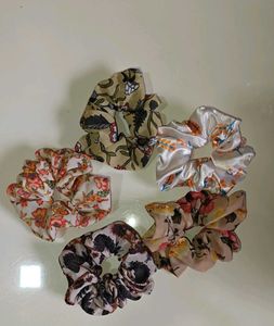 Floral Scrunchie Set