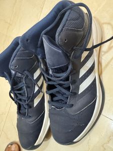 Adidas Sneakers