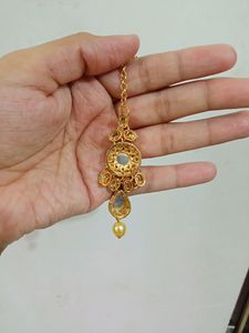 Gold Plated Handcrafted Kundan Jewellery Set.