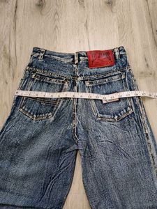 Ma2027 Bristol court barrel jeans waist 28 inches