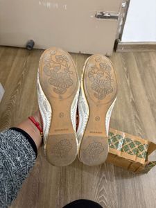 Embroidered Ethnic Juttis combo set of 3 pairs