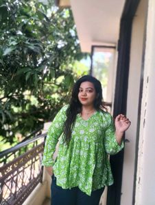Floral Green Top