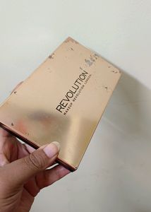 Makeup Revolution Eyeshadow Palette