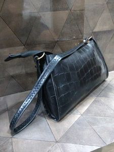 Sling Bag Duo.