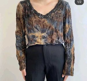 Stylish Patterned Top