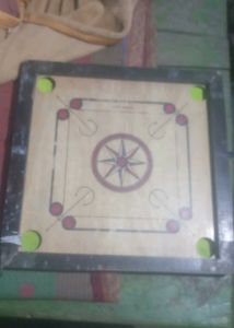 Carrom Board 20 Inches