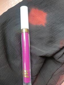 This is MYGLAMM Lipstick