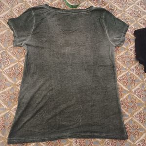 Sap Green Star Tee - faded effect stonewashed